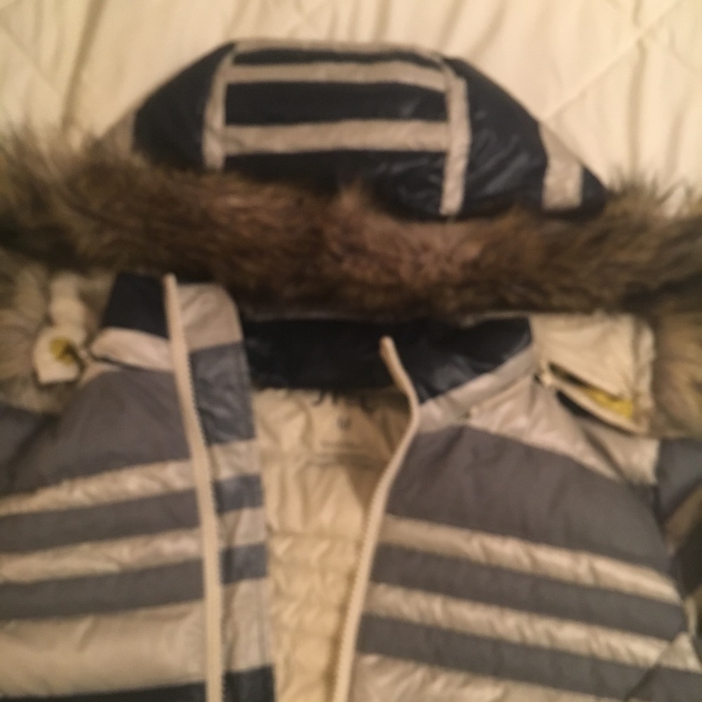 Coat - Picture 2 of 4